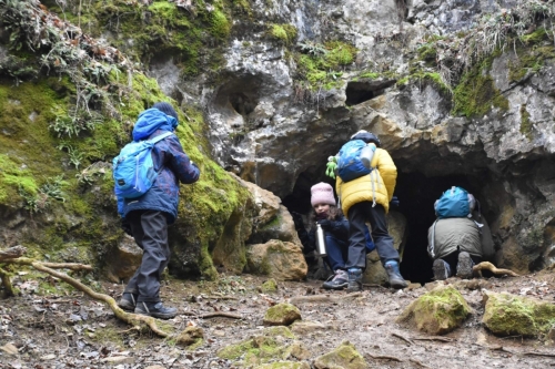 Prozkoumali jsme Hájkovu jeskyni - žádná meta (http://www.naturabohemica.cz/meta-menardi/) tam naštěstí zrovna nebyla.